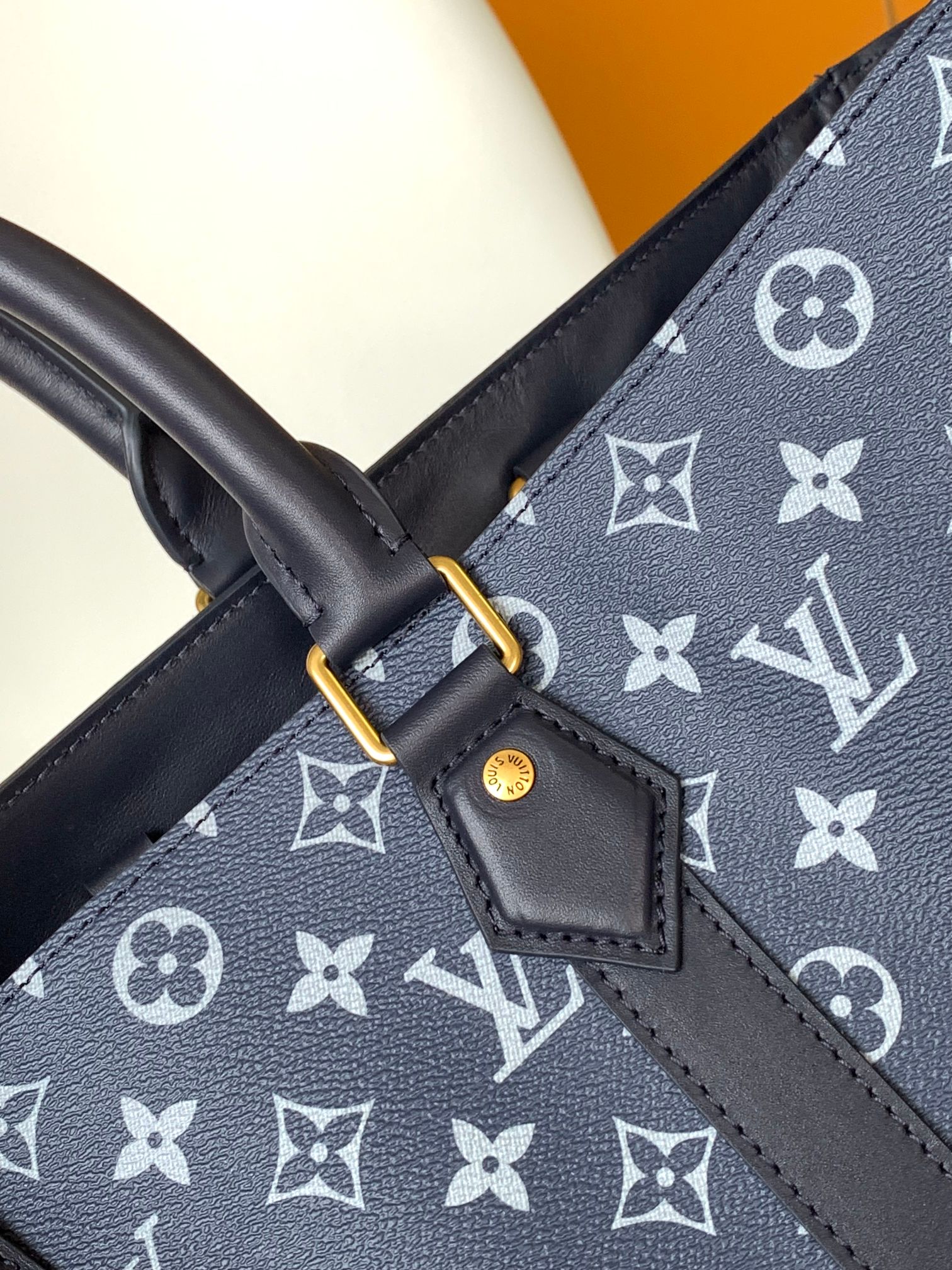 Louis Vuitton Shopping Bags